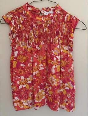 100% Rayon THML M Sleeveless Top, smocked, ruffles